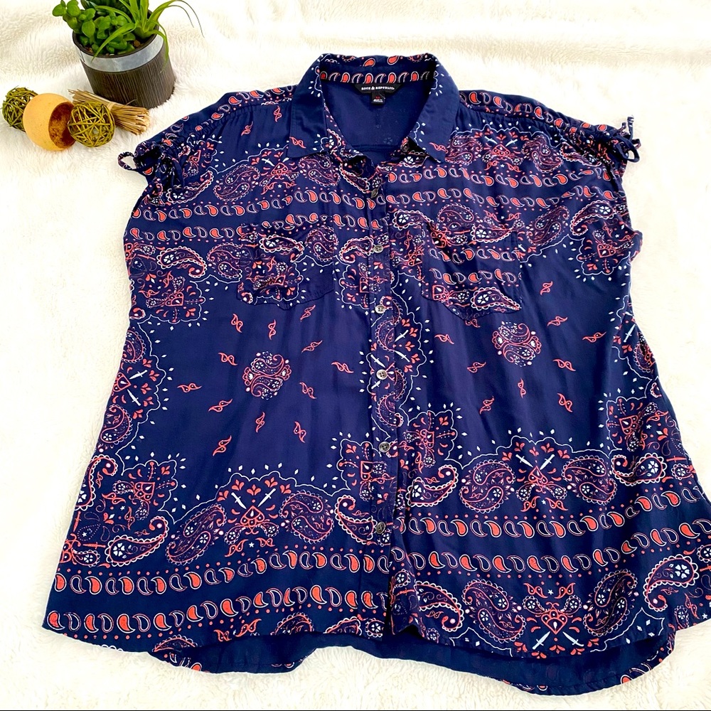 🖤 Rock and Republic short sleeved top blouse size XL